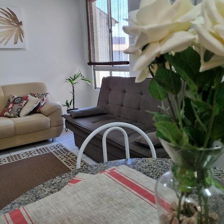 Apto 2 quartos, cond fechado, com vaga, quarto andar Pelotas Exterior foto