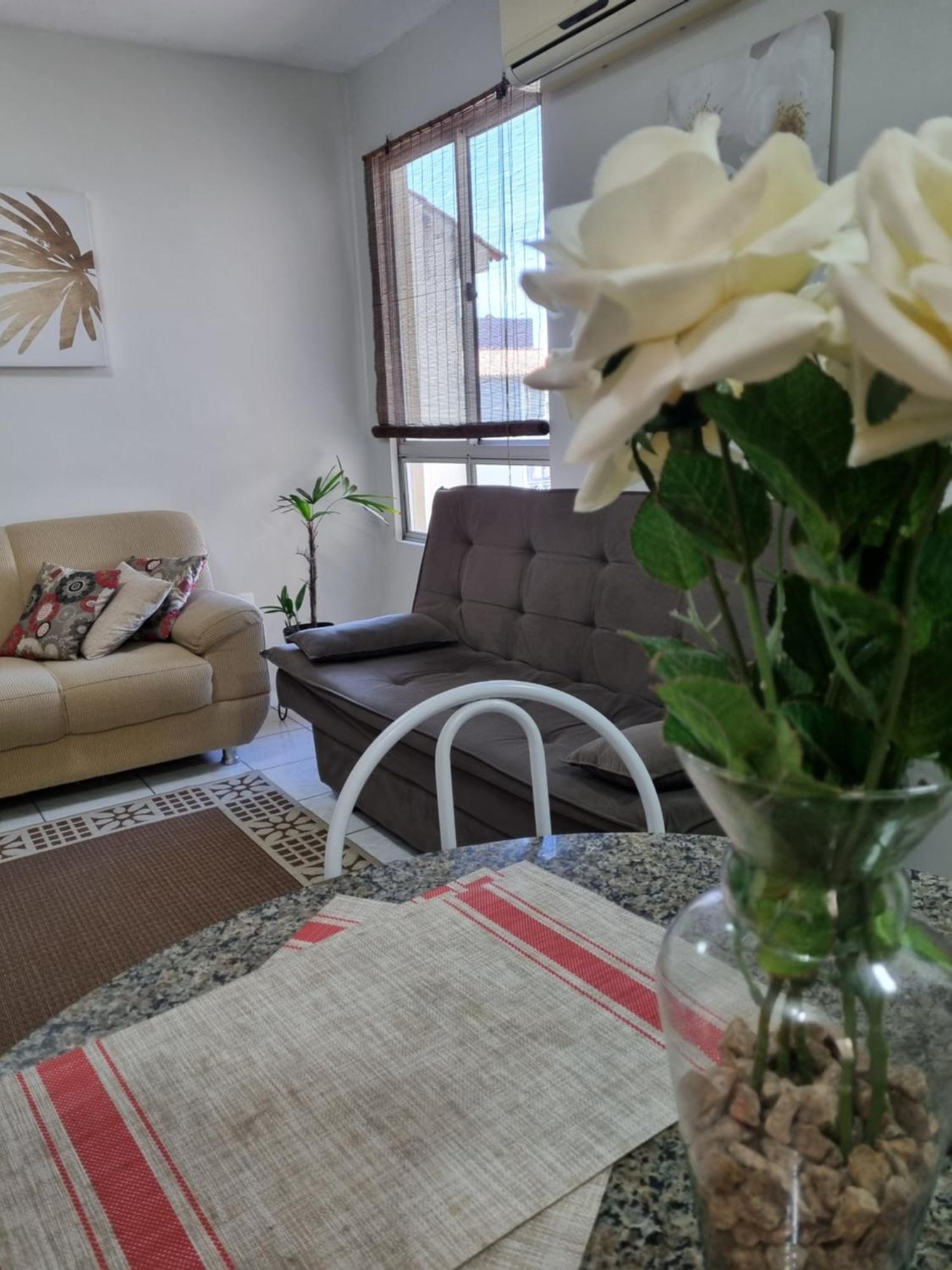 Apto 2 quartos, cond fechado, com vaga, quarto andar Pelotas Exterior foto