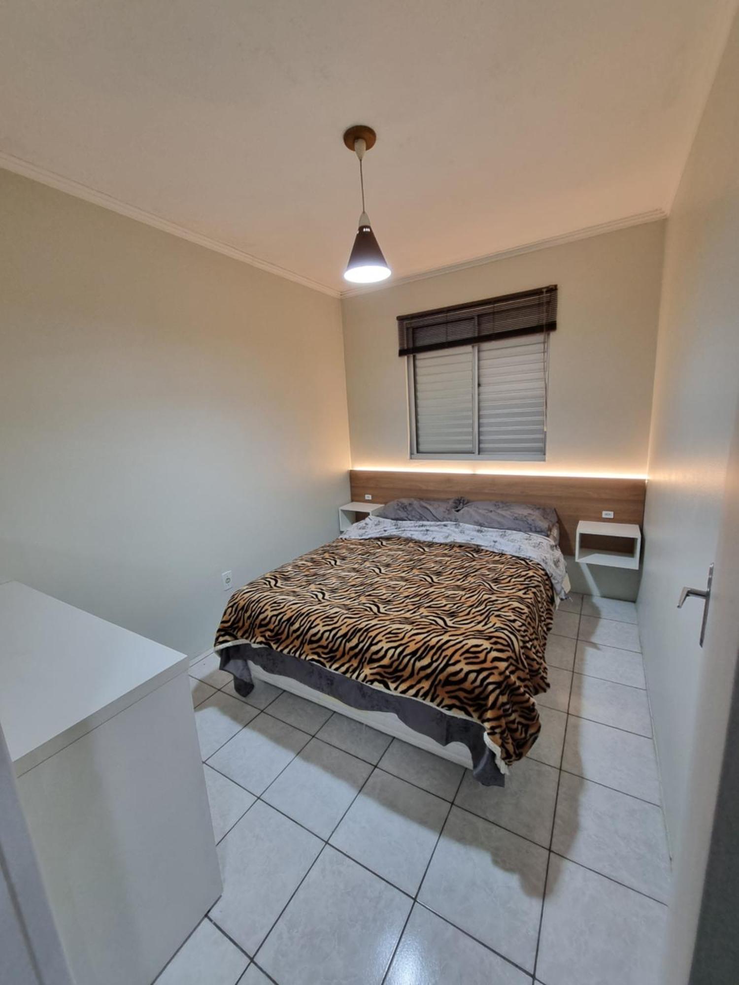 Apto 2 quartos, cond fechado, com vaga, quarto andar Pelotas Exterior foto
